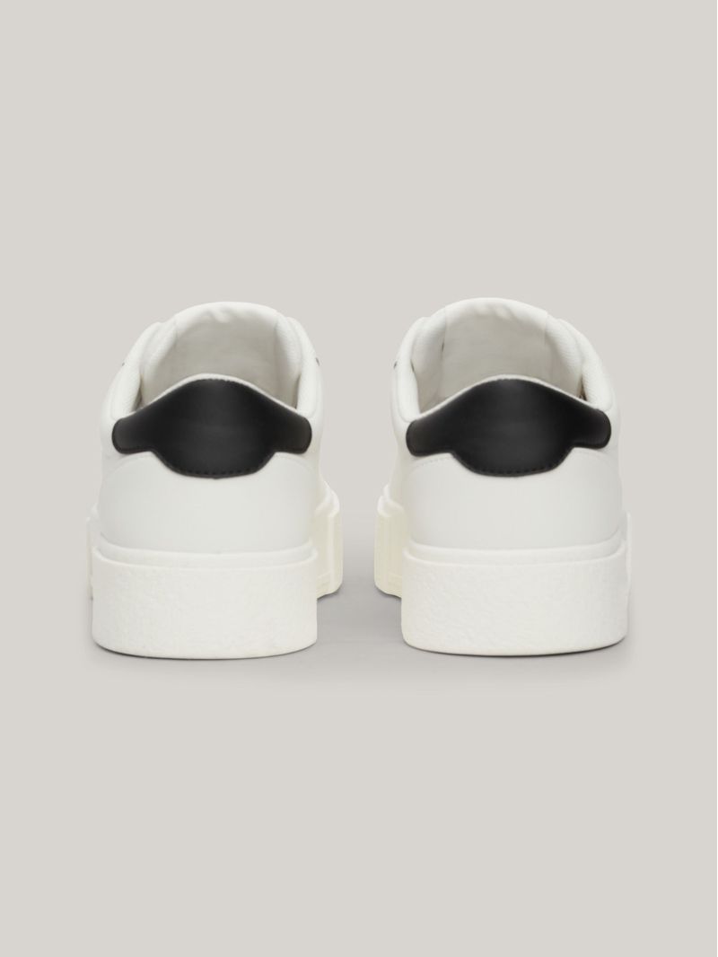 Zapato-tenis-de-plataforma-con-logo