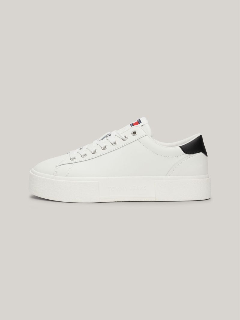 Zapato-tenis-de-plataforma-con-logo