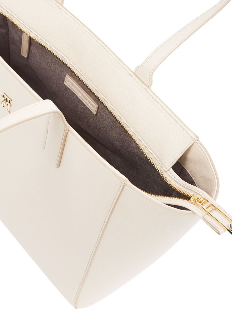Cartera-tote-TH-Soft-con-insignia