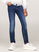 Jeans-cenidos-y-destenidos-con-lavado-medio