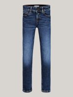 Jeans-cenidos-y-destenidos-con-lavado-medio