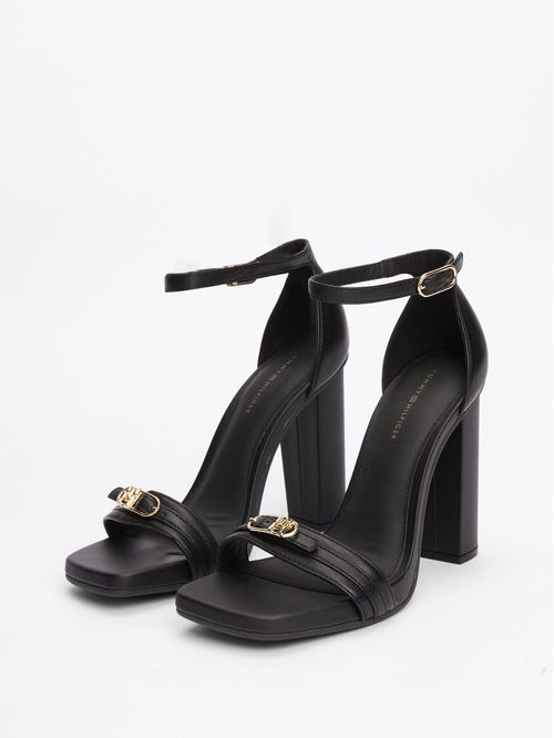 Sandalias de cuero con tira y tacón alto