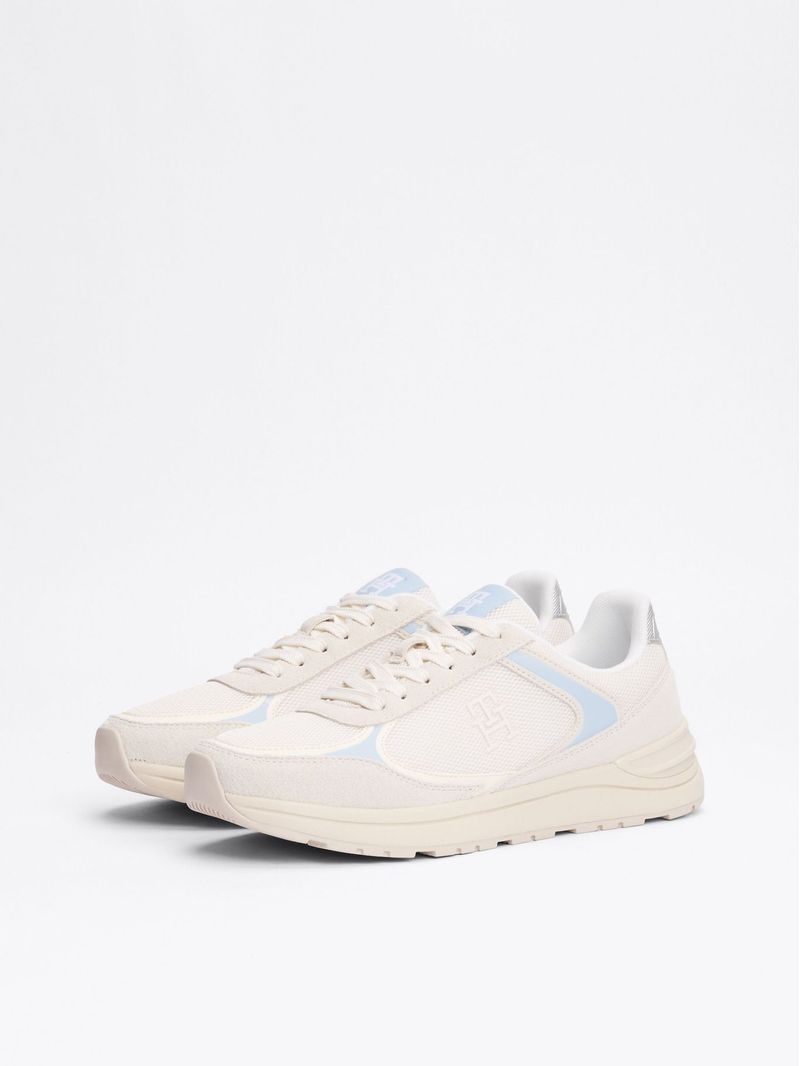 Zapato-tenis-con-mezcla-de-texturas