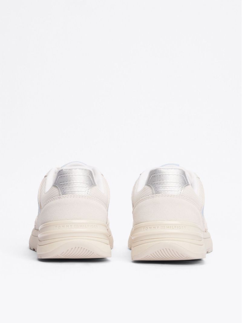 Zapato-tenis-con-mezcla-de-texturas