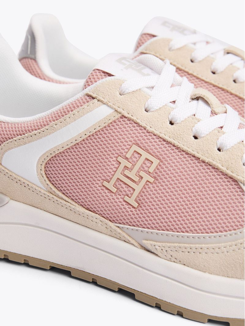 Zapato-tenis-con-mezcla-de-texturas