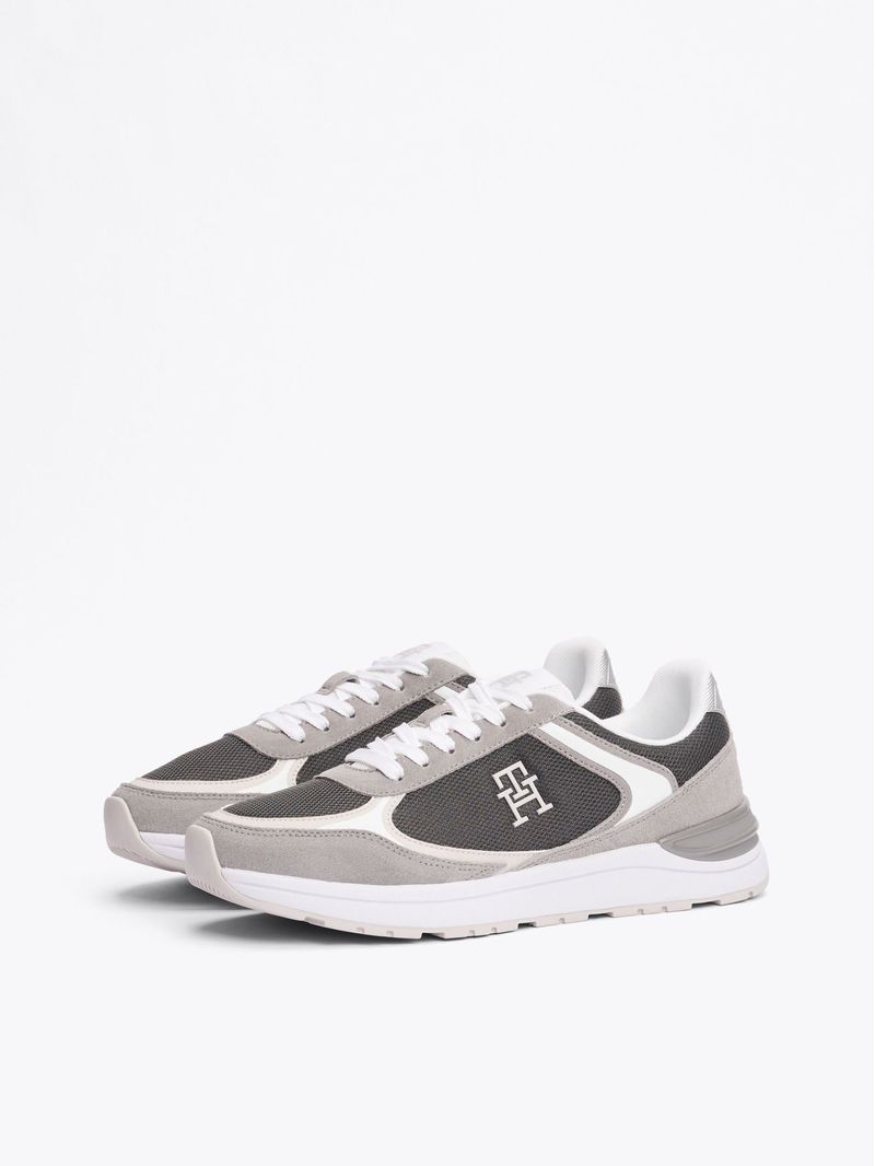 Zapato-tenis-con-mezcla-de-texturas
