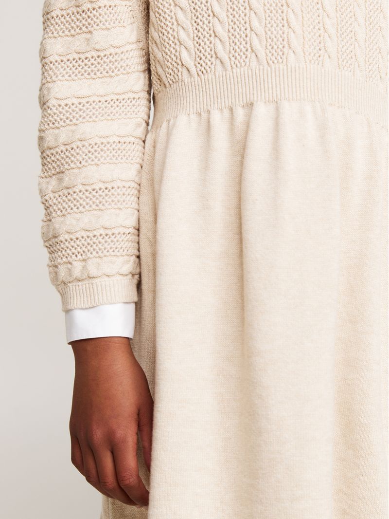 Vestido-sueter-amplio-de-punto-trenzado