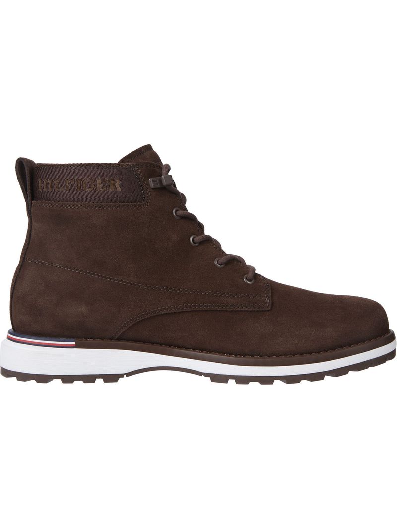 Botines-de-ante-con-logo