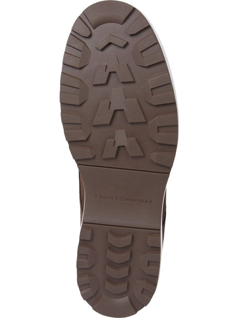 Botines-de-ante-con-logo