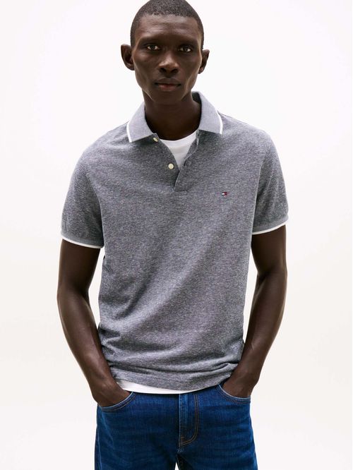 Polo de corte regular con logo