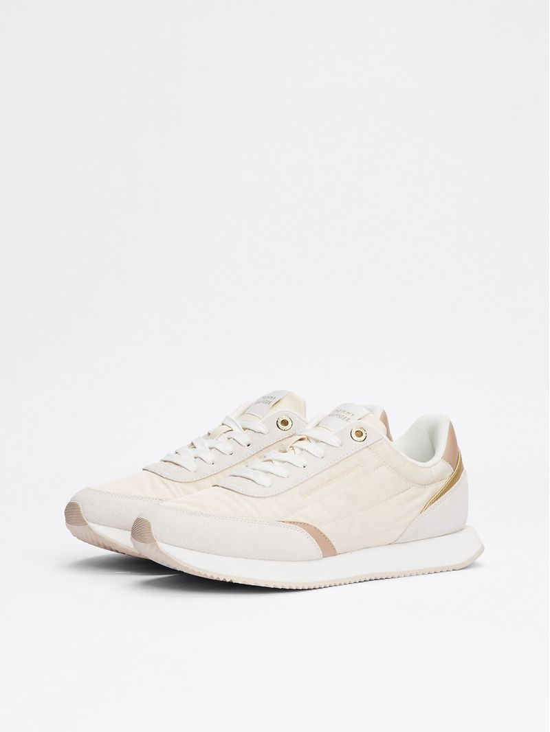 Zapato-tenis-con-paneles-mixtos