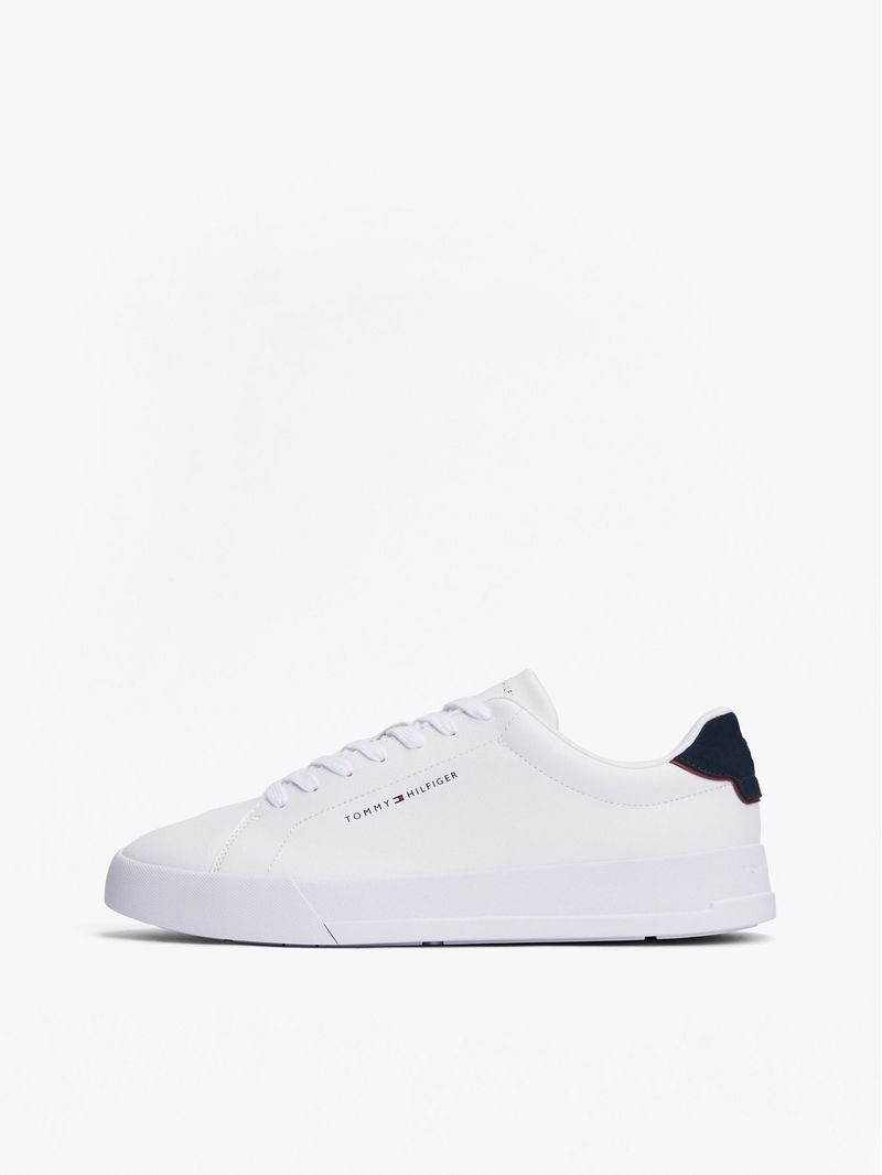 Zapato-tenis-de-tenis-con-acabado-granulado