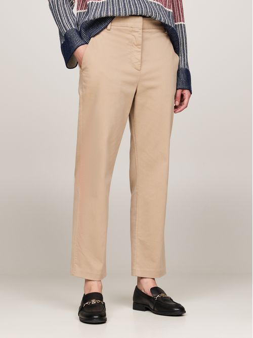 Pantalón chino elástico de corte recto y slim