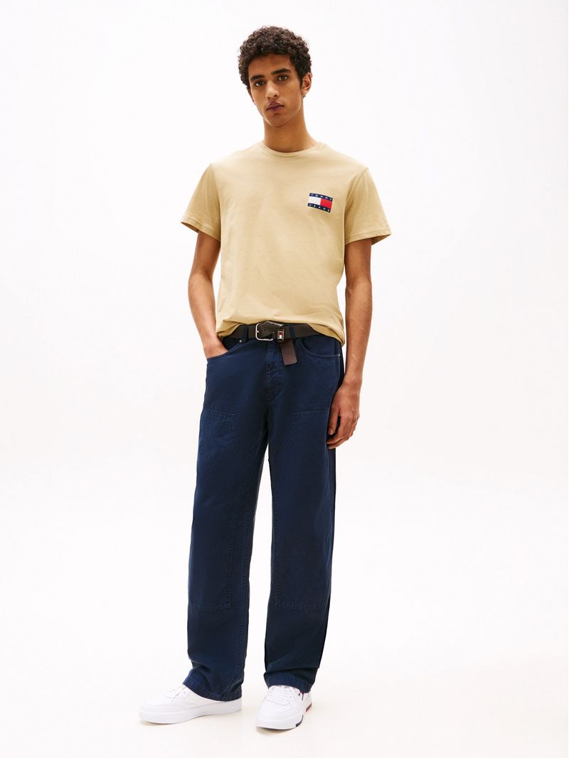 Playera-de-corte-slim-con-logo