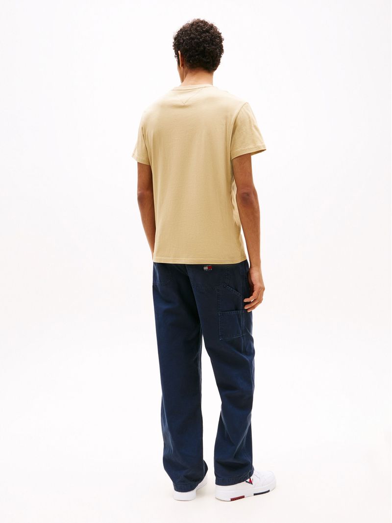 Playera-de-corte-slim-con-logo