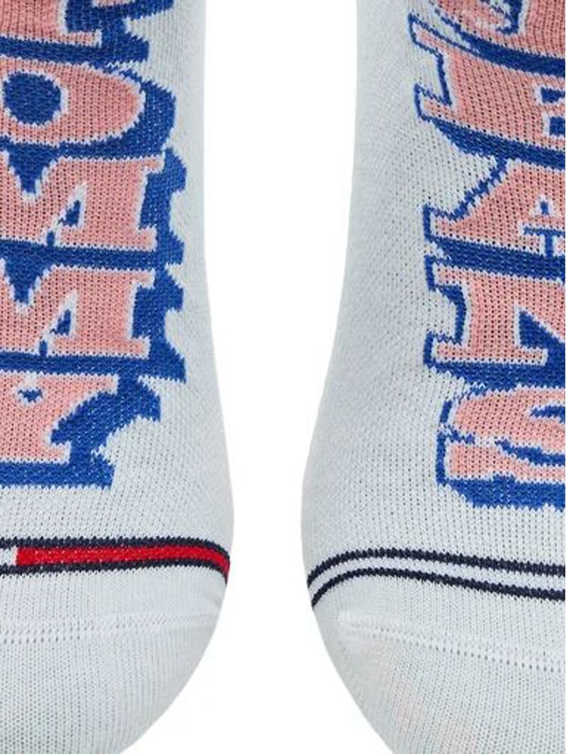 Calcetines-con-logo