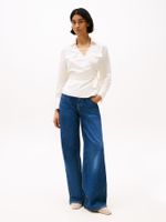 Blusa-amplia-de-lino-con-diseño-cruzado