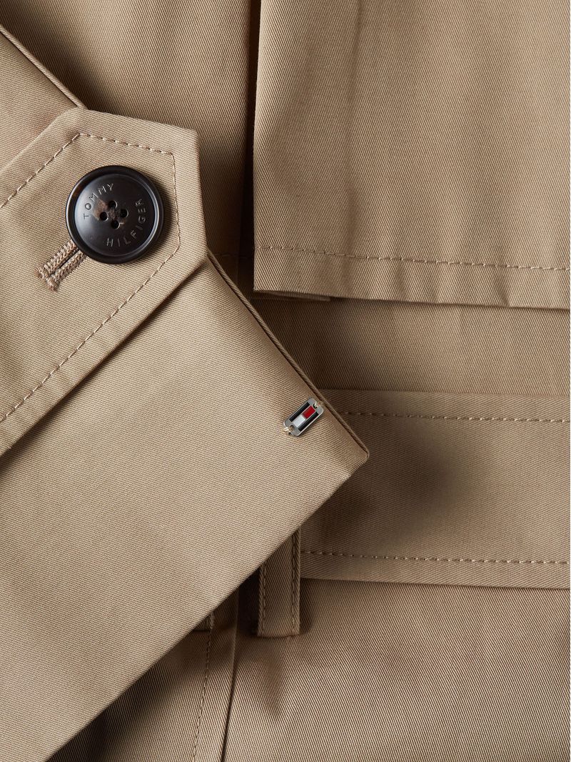 Gabardina-de-corte-oversize