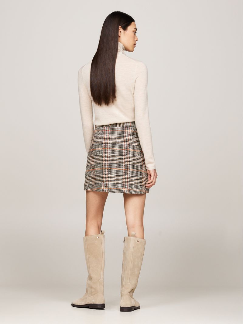 Minifalda-de-tweed-a-cuadros-con-lana
