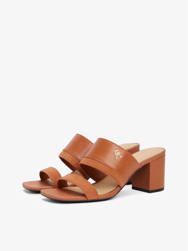 Mules-de-Cuero-con-tacon-ancho