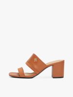 Mules-de-Cuero-con-tacon-ancho