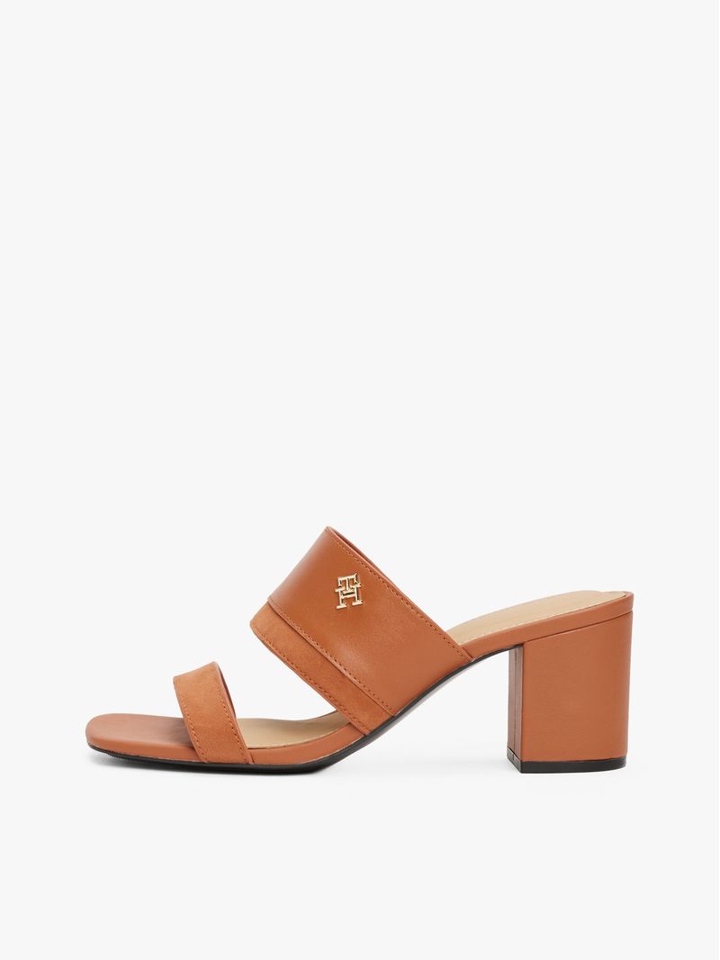Mules-de-Cuero-con-tacon-ancho