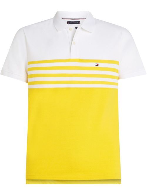 Polo con diseño color block de corte regular