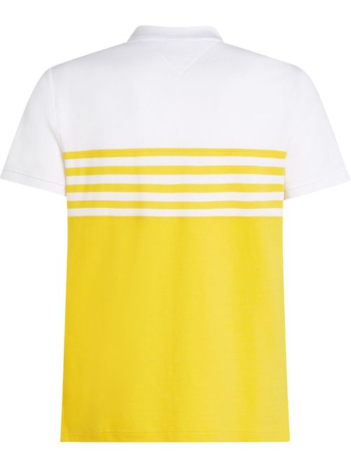 Polo con diseño color block de corte regular