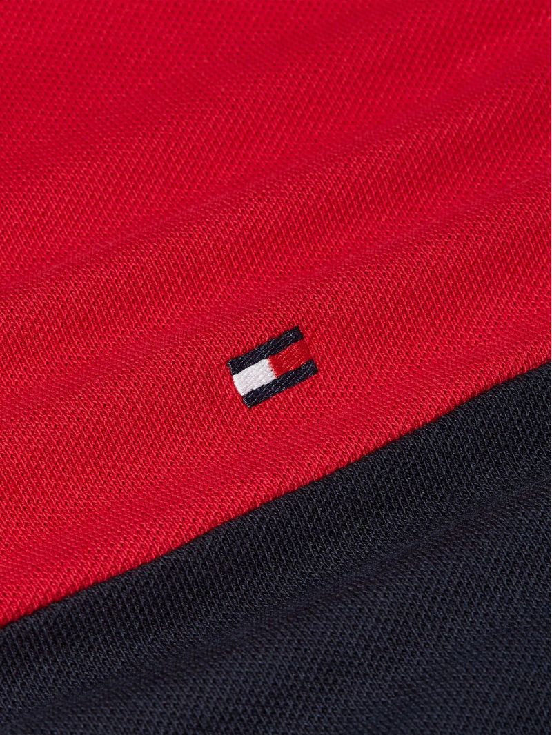 Polo-de-corte-regular-con-diseño-color-block