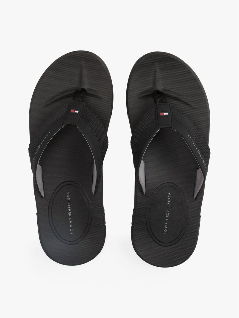 Chancletas-con-logo-en-tiras-texturizadas