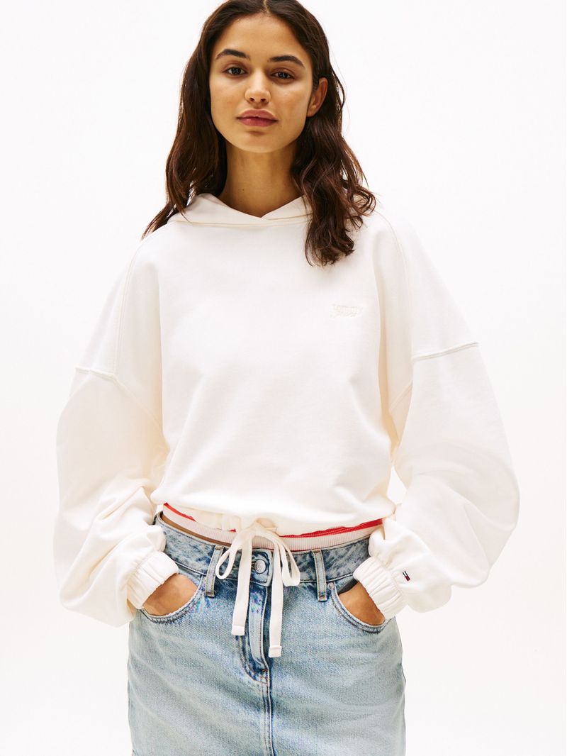 Sudadero-cropped-con-capucha-y-logo
