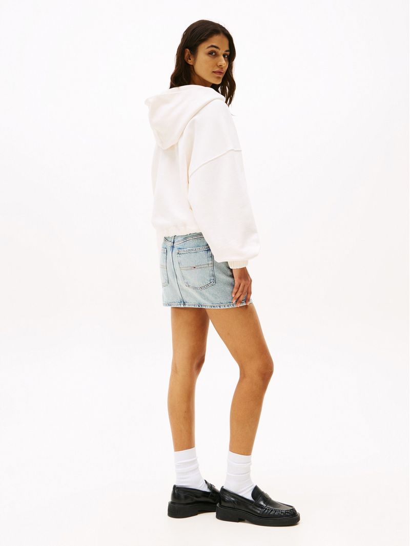 Sudadero-cropped-con-capucha-y-logo