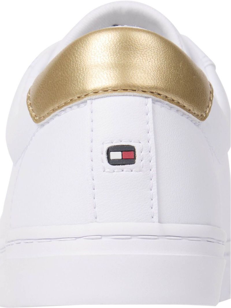 Zapato-tenis-con-logo-grafico