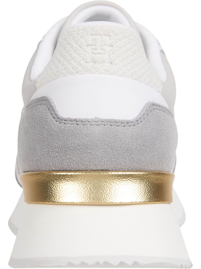 Zapato-tenis-con-paneles-metalizados