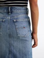 Falda-midi-chaqueta-jeans-con-lavado-vintage