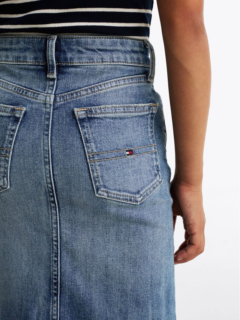 Falda-midi-chaqueta-jeans-con-lavado-vintage