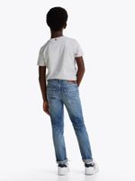 Jeans-rectos-con-lavado-vintage-y-efecto-desteñido