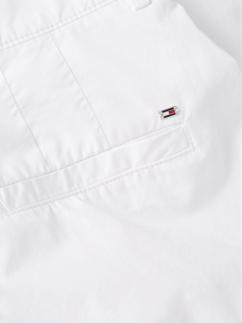 Short-de-sarga-con-pinzas