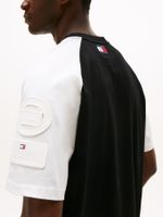 Playera-con-logo-tonal-coleccion-APXGP