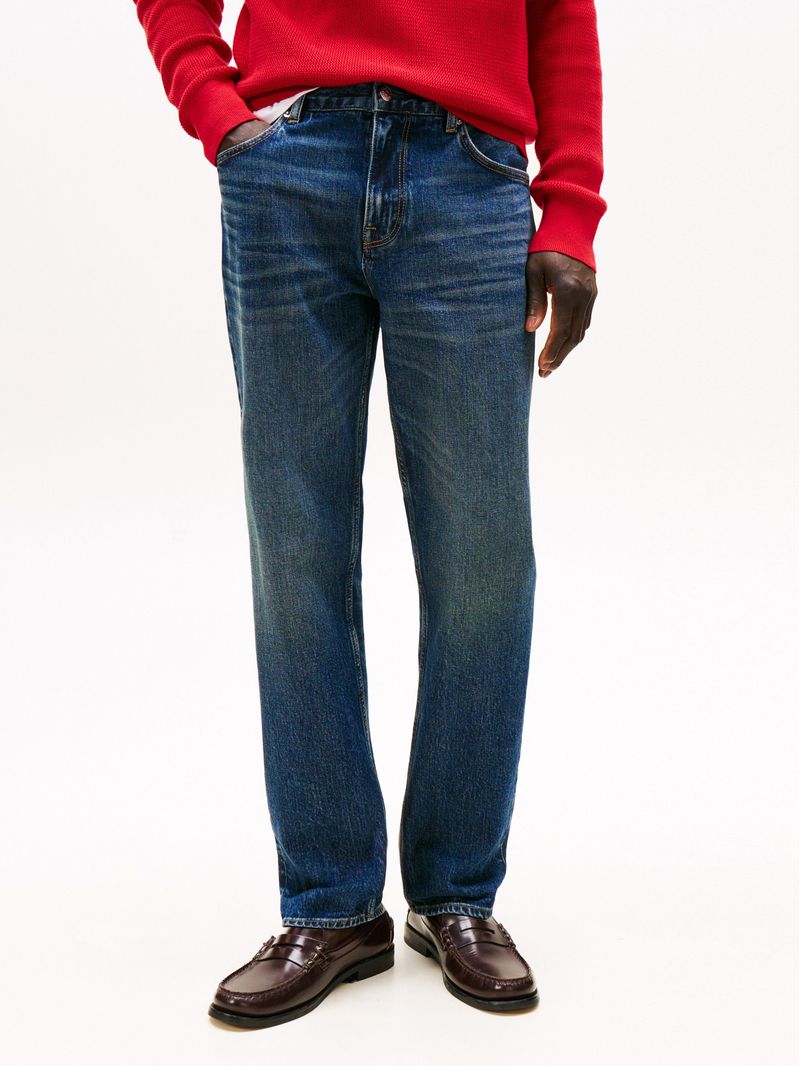 Jeans-rectos-con-efecto-usado