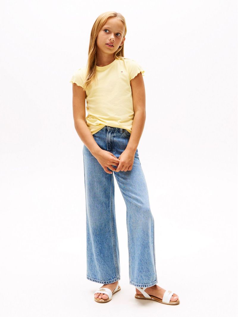 Playera-essential-de-corte-slim-con-volantes