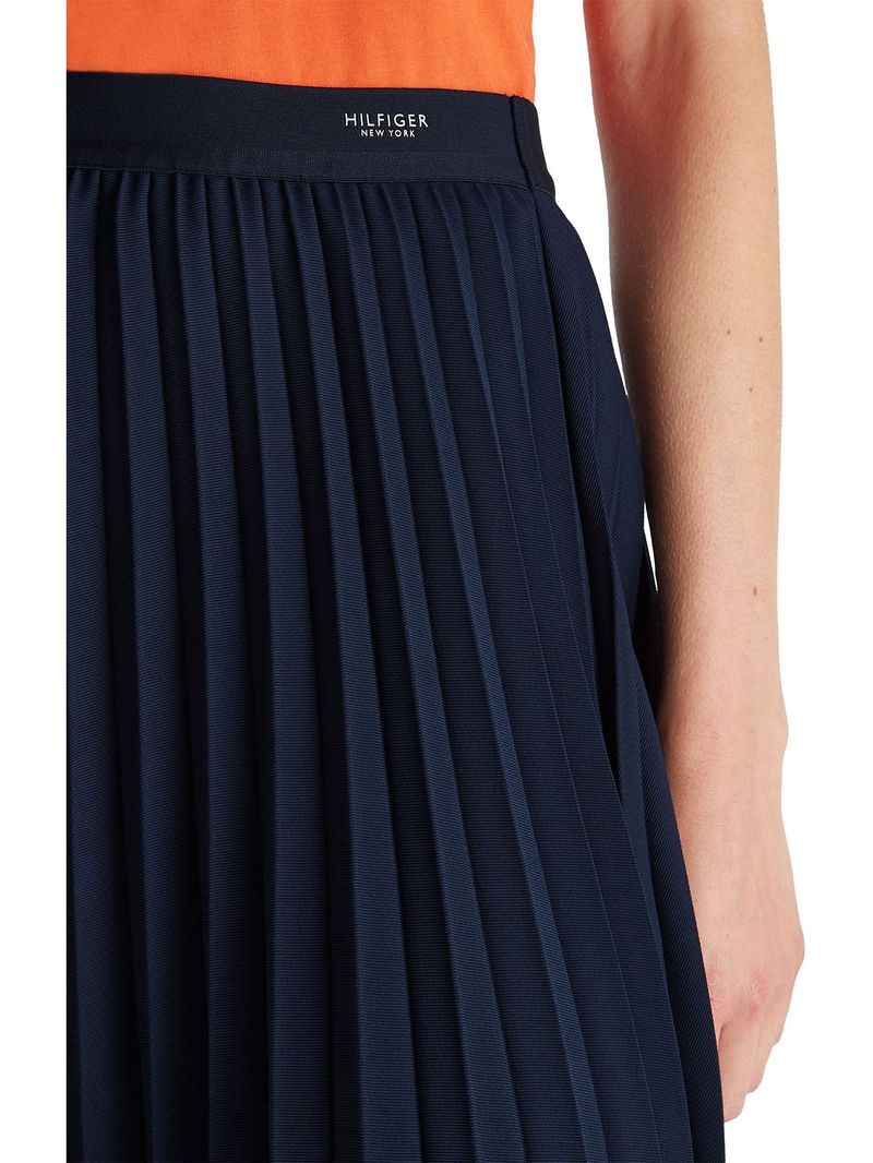 Falda-midi-plisada-con-logo-en-cintura