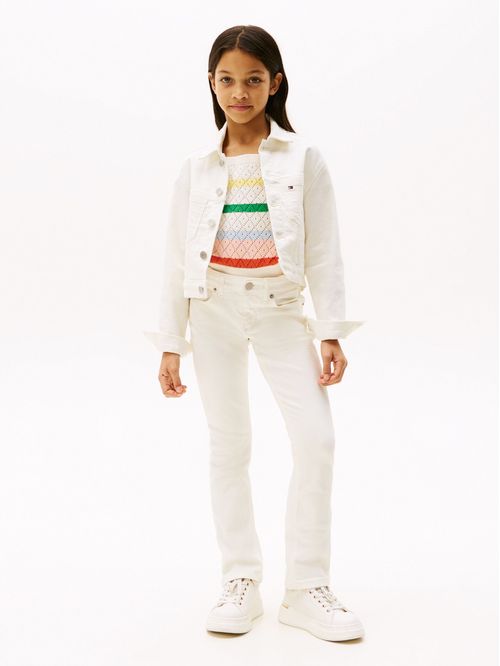 Jeans acampanados blancos