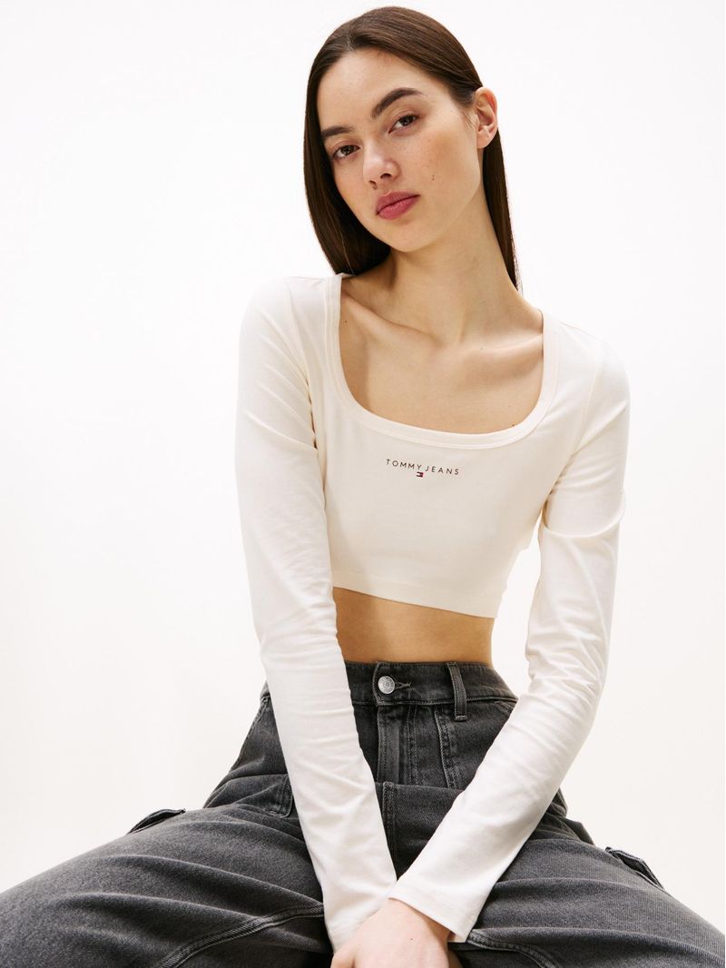 Playera-cropped-slim-de-manga-larga