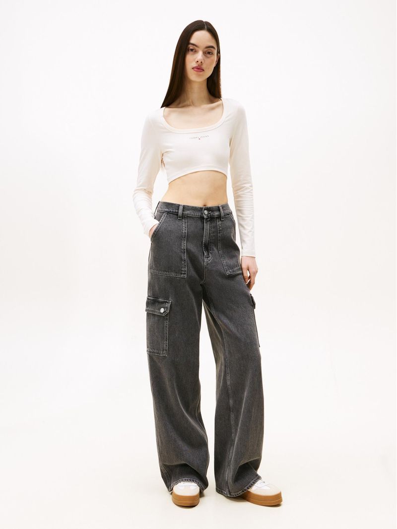 Playera-cropped-slim-de-manga-larga
