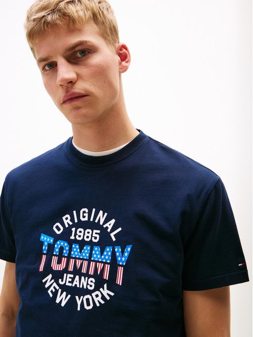 Playera de corte regular con logo gráfico redondo