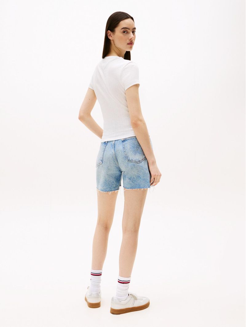 Playera-de-corte-slim-con-logo