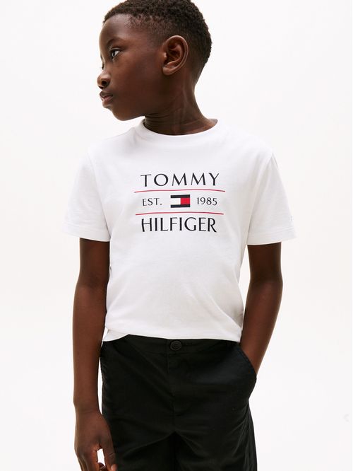 Playera de cuello redondo con logo