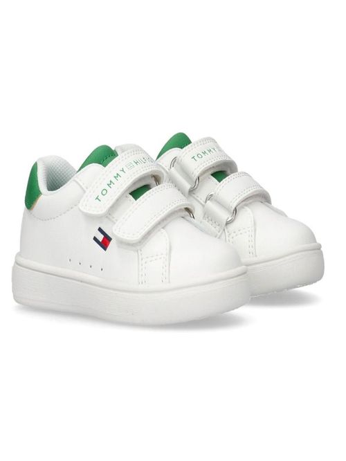 Zapato tenis bajos con cierre velcro