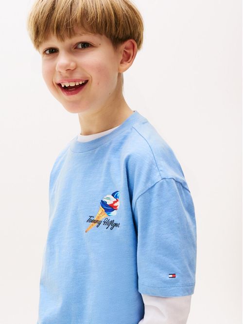 Playera texturizada con motivos gráficos